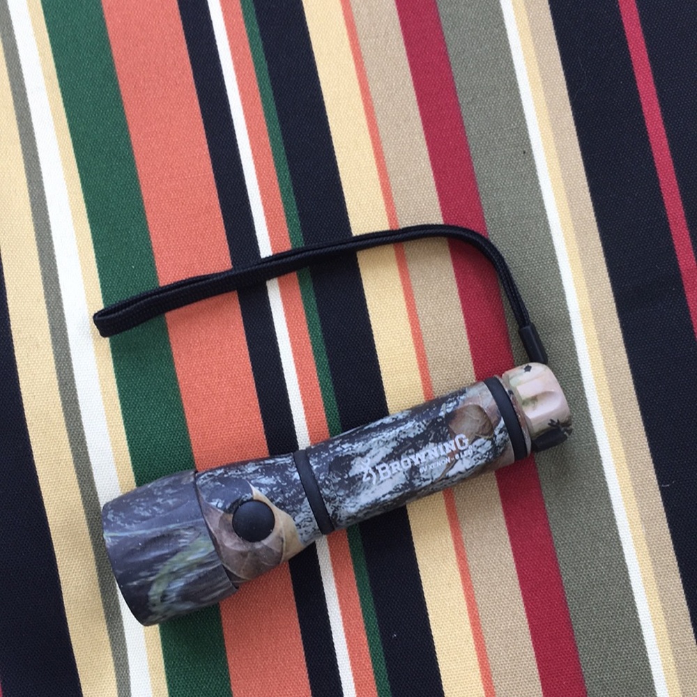 Camouflage// Camping// Hunting Flashlight